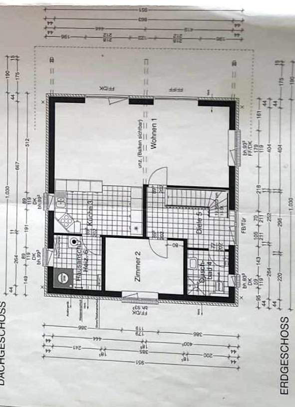 Mehrhaus-Ensemble mit Altbau, Danhaus-Fertighaus und Wirtschaftsgebäuden in Kleinbrach