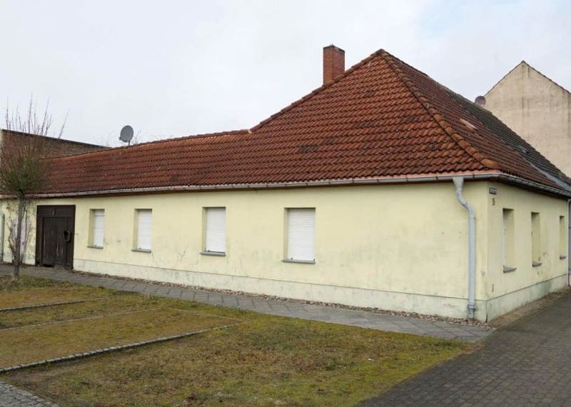 Entkerntes Einfamilienhaus in Jüterbog OT Kloster Zinna
