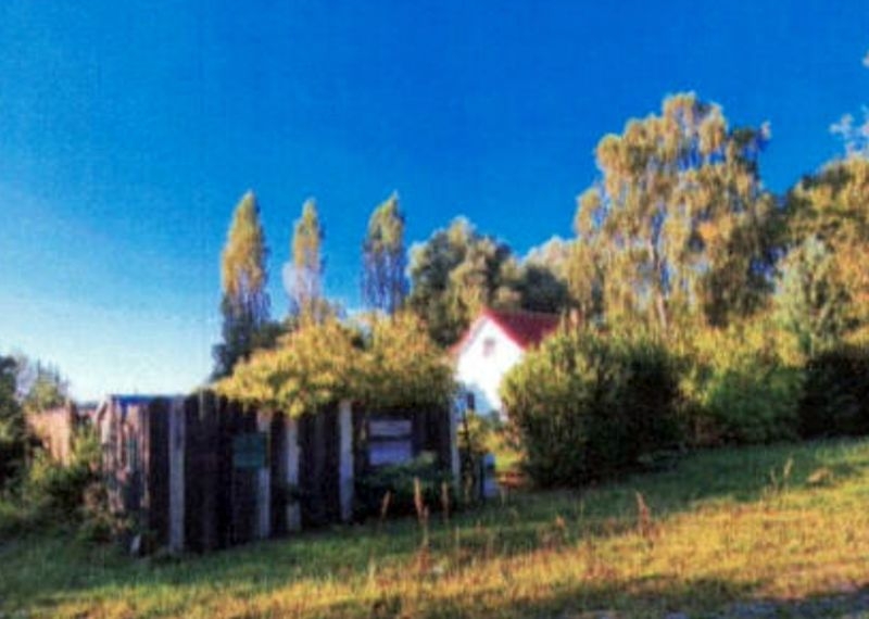 Einfamilienhaus mit Nebengebäuden in Martenshagen