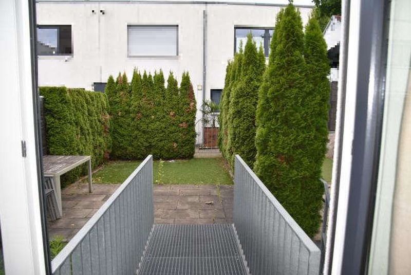 Reihenmittelhaus in Stuttgart-Hedelfingen – Zwangsversteigerung