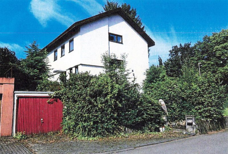 Einfamilienhaus mit Fertiggarage in Weinsberg