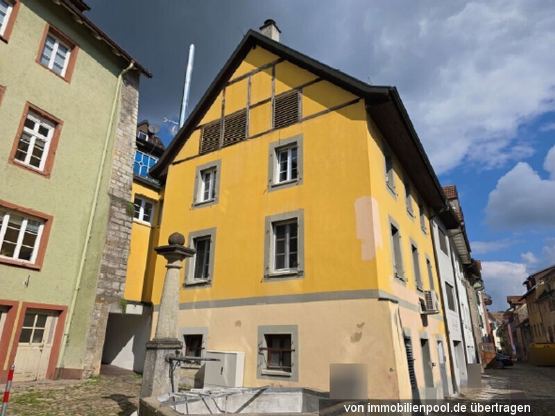 Denkmalgeschütztes Wohn- und Geschäftshaus in Tiengen