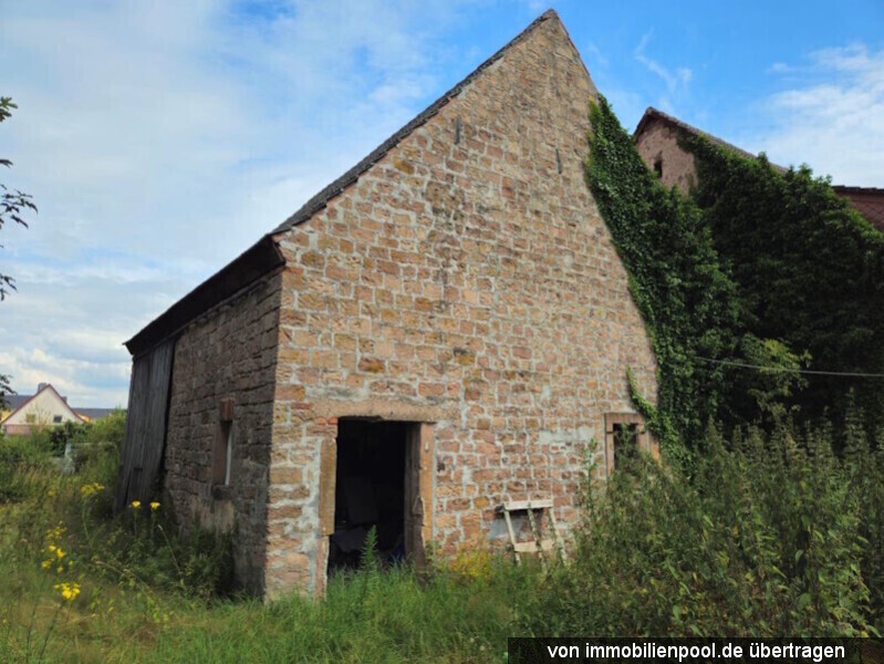 Einfamilienhaus mit Scheune in Kindsbach