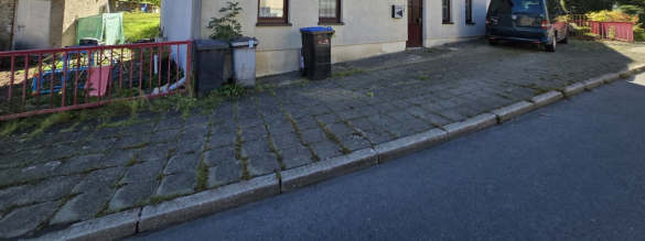 p001_img001_585x219.jpeg